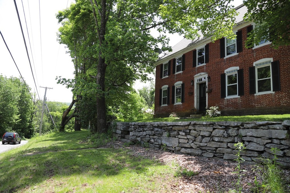 175 Worcester Rd unit 1, Westminster, MA 01473 - photo 1