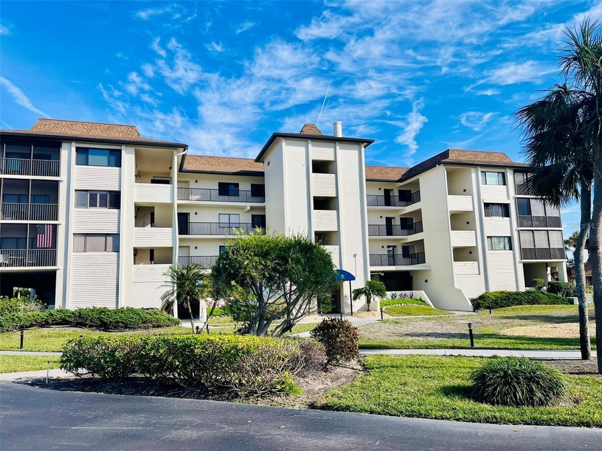 Buttonwood Cove unit 304, Longboat Key, FL 34228 - photo 1