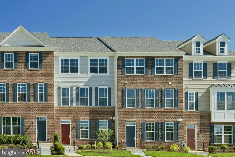 18407 Woodhouse Ln, Germantown, MD 20874 - photo 1