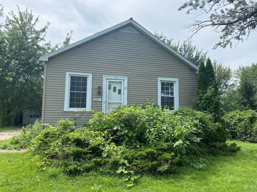 3120 Hampshire Rd, Erie, PA 16506 - photo 1