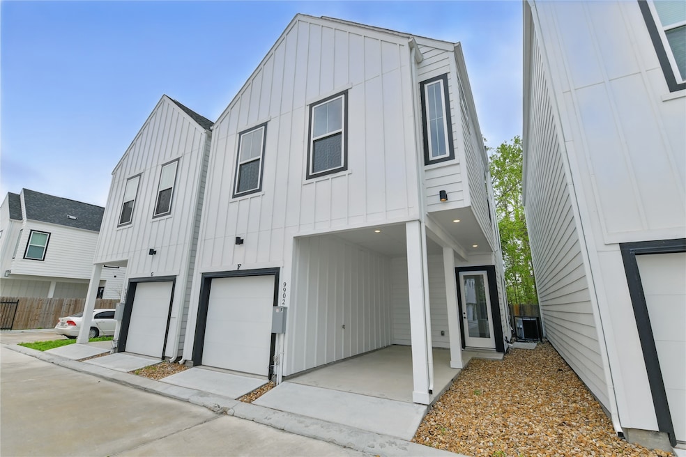 For Sale $239,900 • Co-Listing Agent