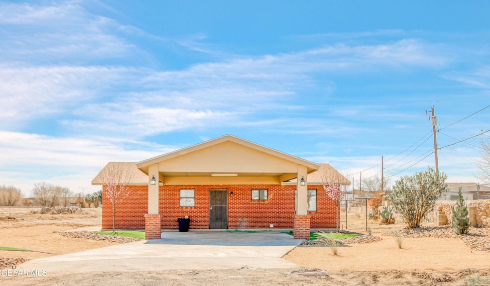 7814 Craddock Ave, El Paso, TX 79915 - photo 1
