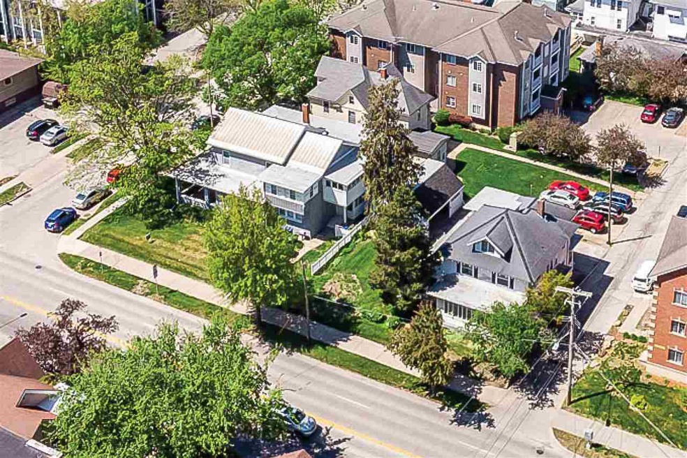 313 N Dubuque St, Iowa City, IA 52245 - photo 1