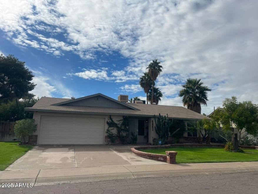 4841 E Desert View Dr, Phoenix, AZ 85044 - photo 1