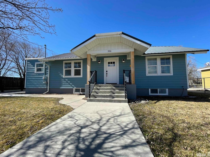 590 W 2nd St, Winnemucca, NV 89445 - photo 1