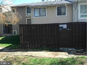 8612 Village Way unit 4, Alexandria, VA 22309 - photo 1