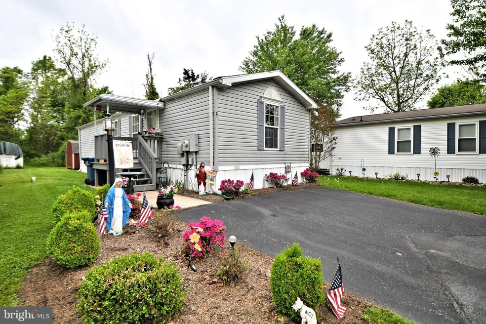 21 Rosewood Ln, Phoenixville, PA 19460 - photo 1