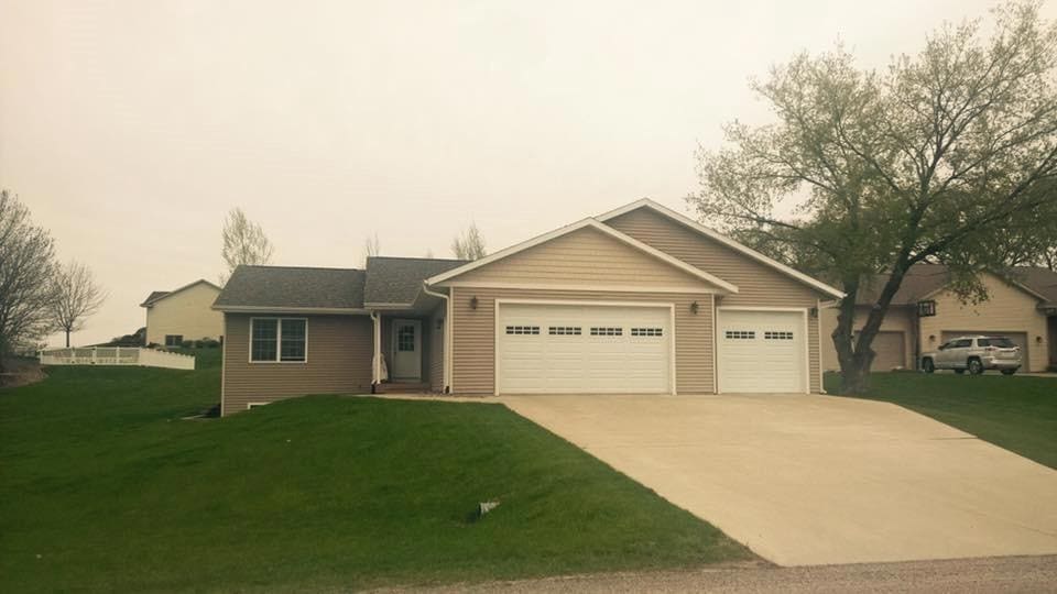 Main Photo W7660 Fieldstone Ct