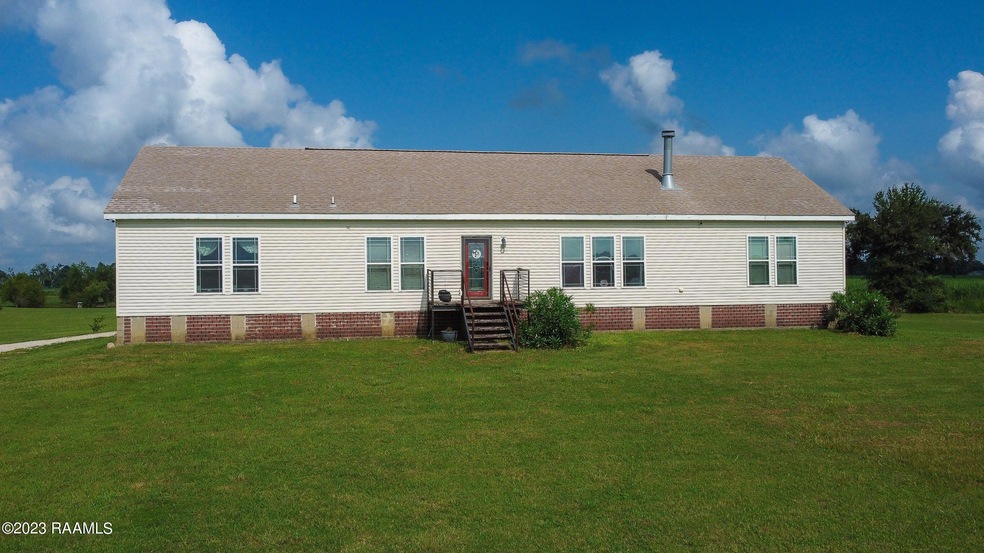 2800 Claude Leblanc Rd, New Iberia, LA 70560 - photo 1