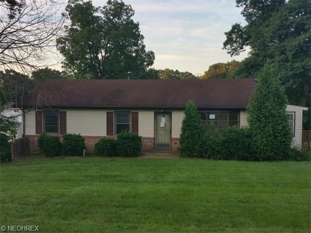 47017 McDonald St, East Liverpool, OH 43920 - photo 1