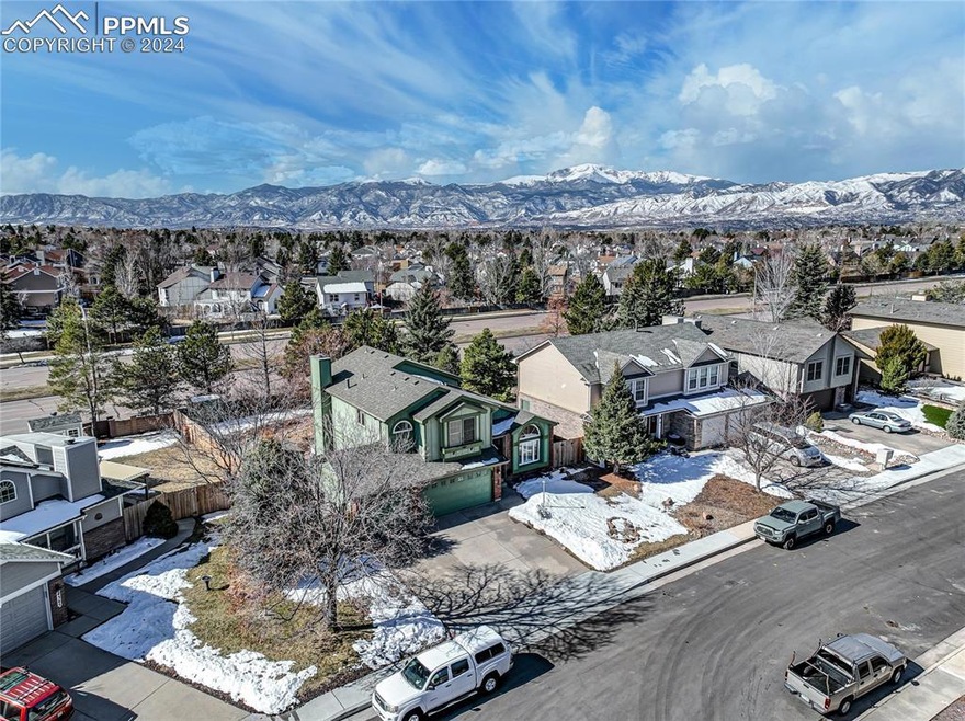 Sold $585,000 • Co-Listing Agent