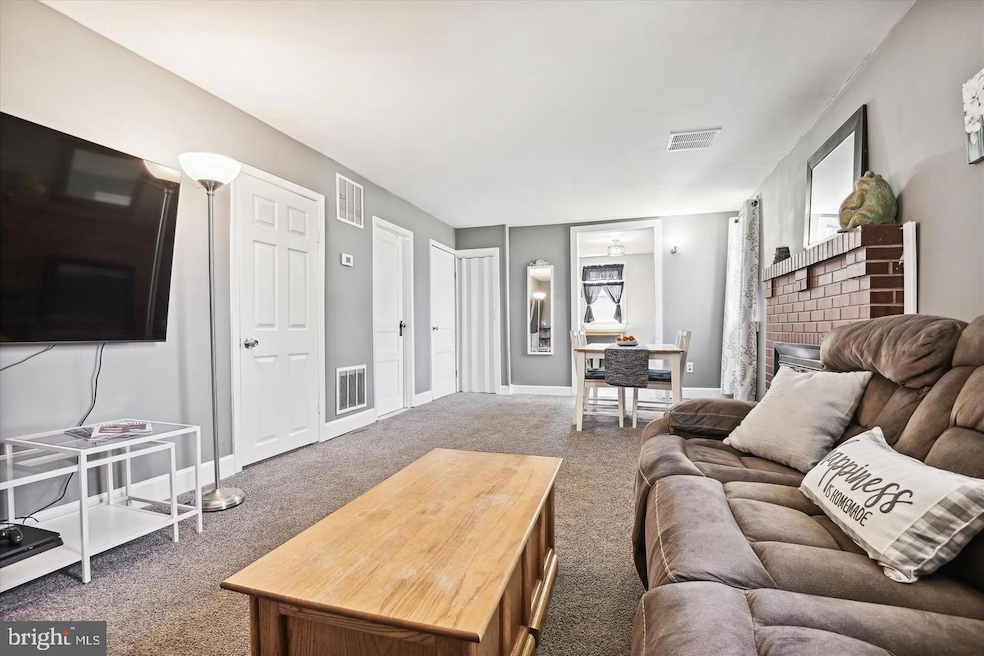 413 4th Ave, Halethorpe, MD 21227 - photo 1