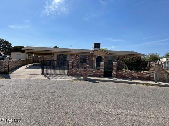 534 Riverview Cir, El Paso, TX 79915 - photo 1