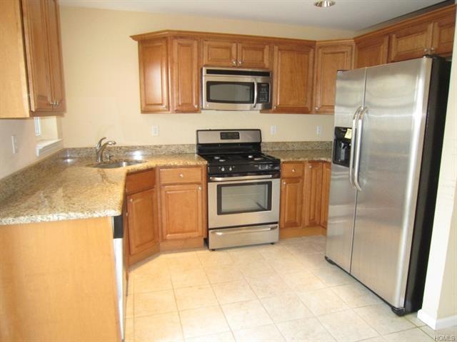 14 Crystal Hill Dr unit 14, Pomona, NY 10970 - photo 1