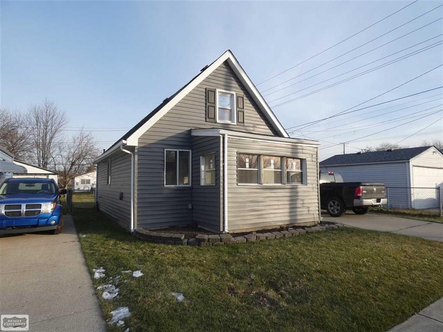 26040 Clancy St, Roseville, MI 48066 - photo 1