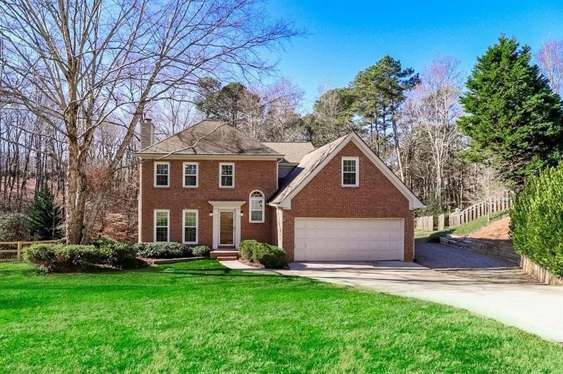 Stunning 4 Sides Brick Home in Duluth, GA