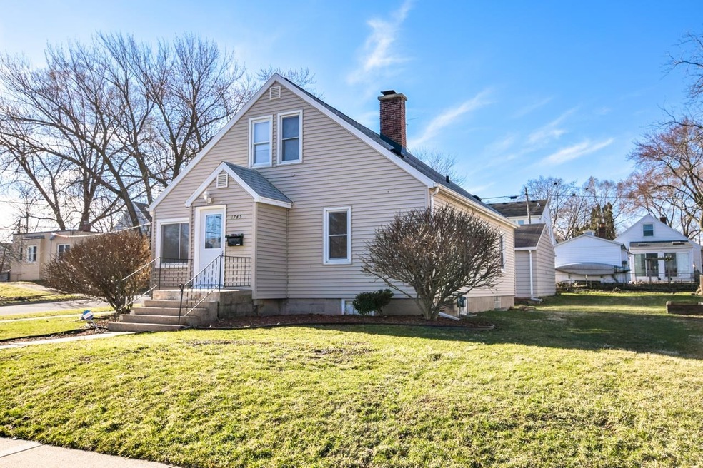 1745 Sheridan St, Madison, WI 53704 - photo 1