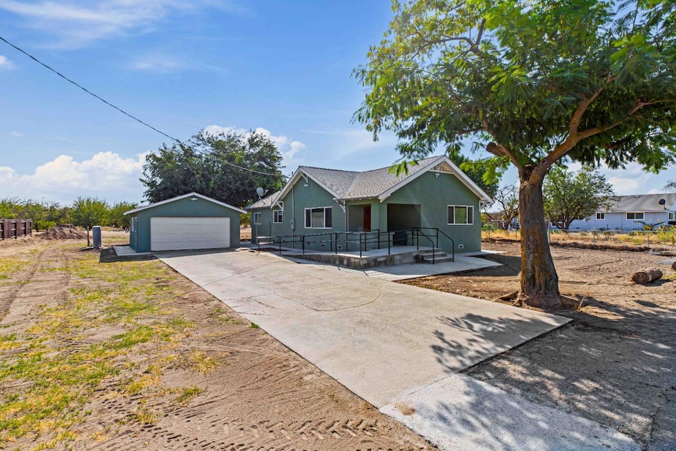 12484 S Union Rd, Manteca, CA 95336 - photo 1