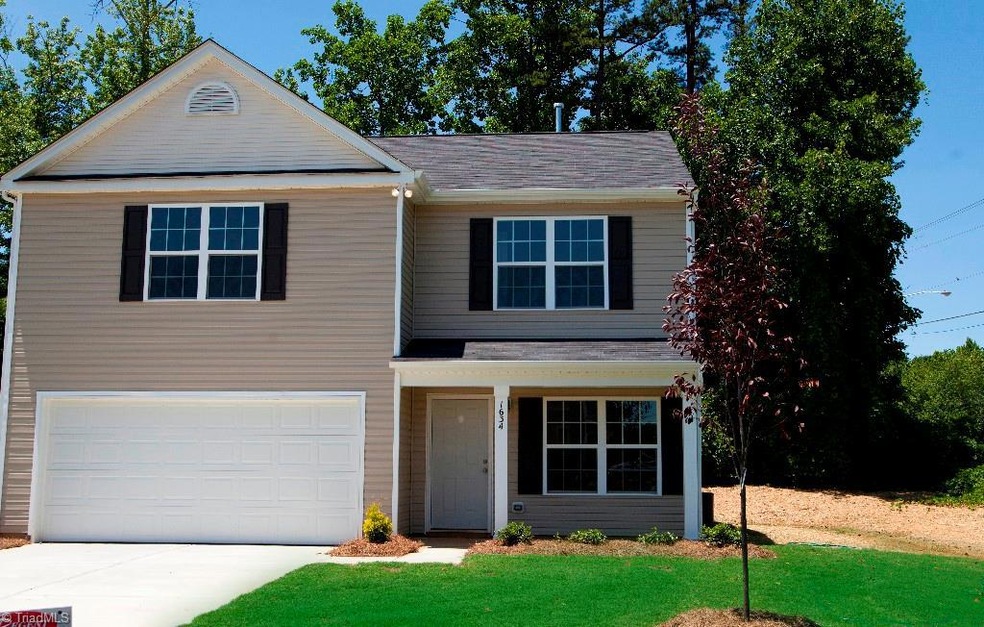 Brookechase B. Carthage Square, High Point.