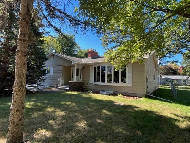 1016 Summit Ave, New Ulm, MN 56073 - photo 1