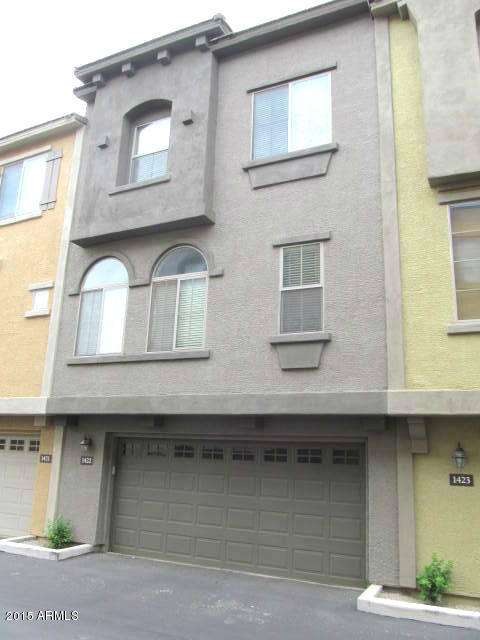 EXTERIOR OF UNIT