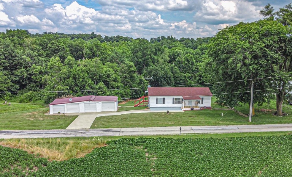 4384 Sharpsburg Rd, Eaton, OH 45320 - photo 1