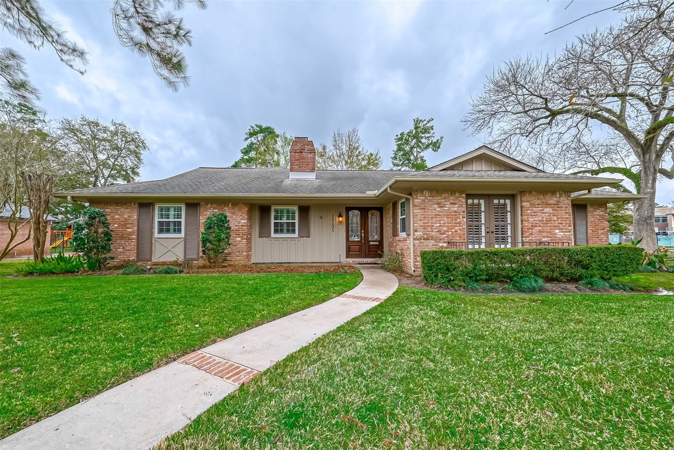 12131 Rhett Dr, Houston, TX 77024 - photo 1