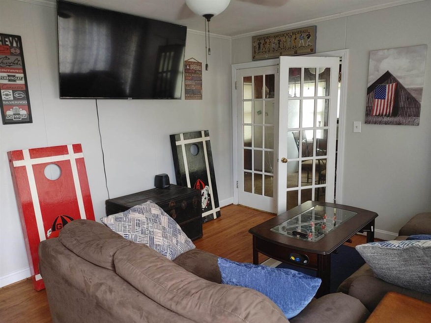 316 Lee St, Barnesville, GA 30204 - photo 1