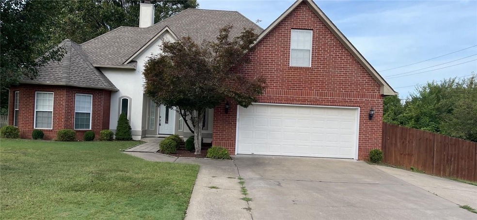 211 NW O St, Bentonville, AR 72712 - photo 1