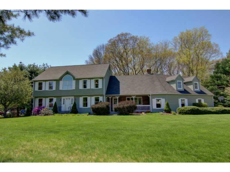 1 Teal Ln, Cumberland, RI 02864 - photo 1