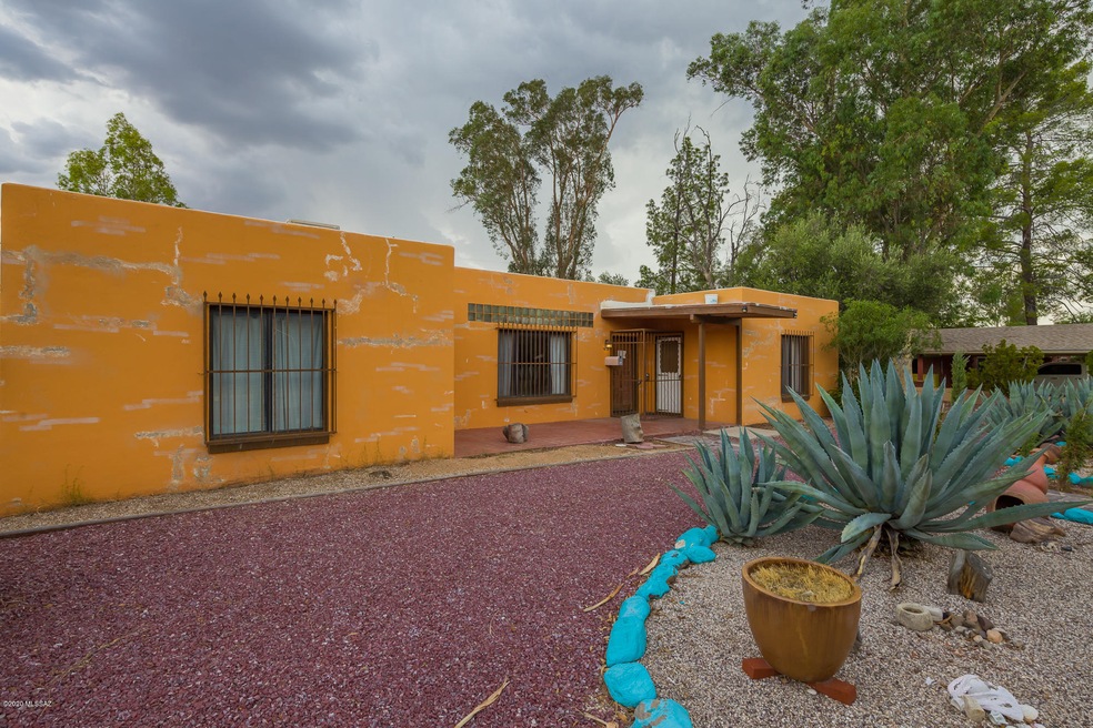 Classic 1948 Broadmoor Home
