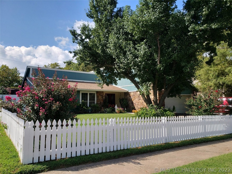 WELCOME HOME! Convenient South BA Location in Indi