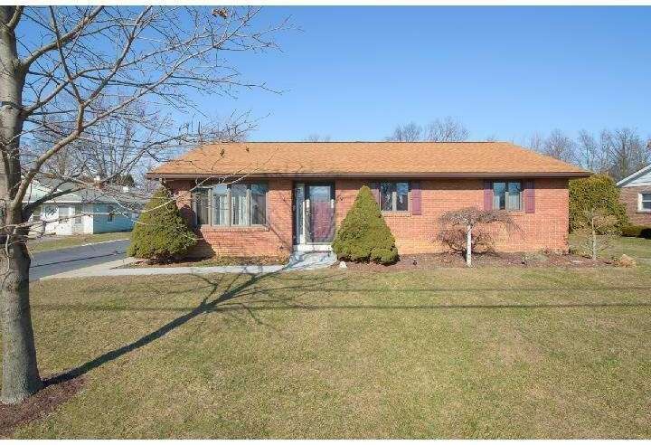 137 Hall Rd, Shoemakersville, PA 19555 - photo 1