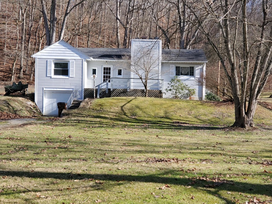 750 house