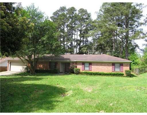 116 Holiday Blvd, Pineville, LA 71360 - photo 1