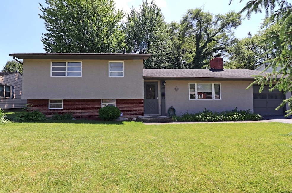 Spacious 4-level split