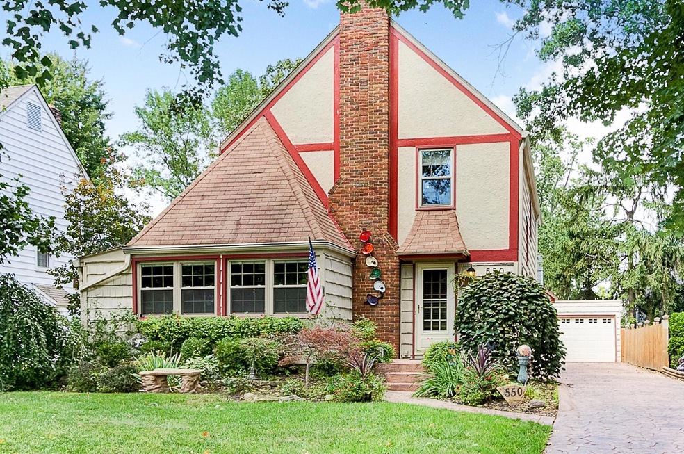 Welcome home to 550 Torrence Rd.