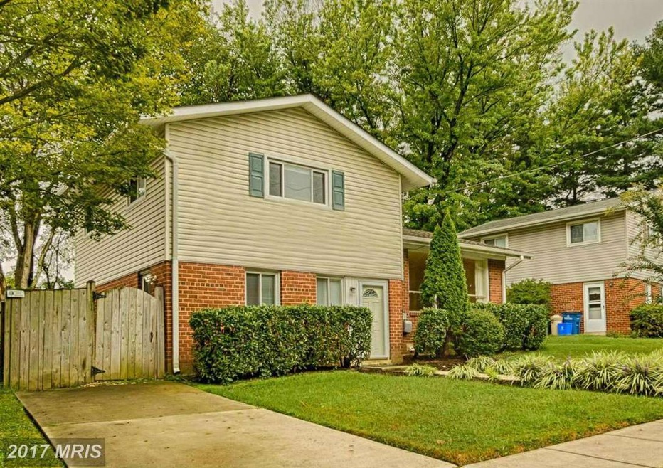 5318 Bangor Dr, Kensington, MD 20895 - photo 1