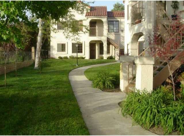 Lovely 2 Master Suites Ground Floor Condo in Desir