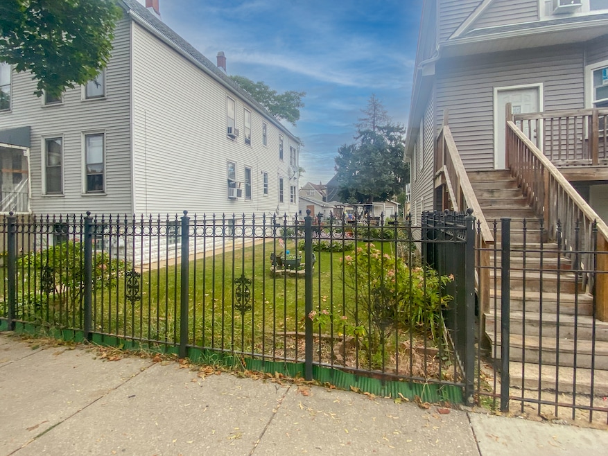 3819 N Kimball Ave, Chicago, IL 60618 - photo 1