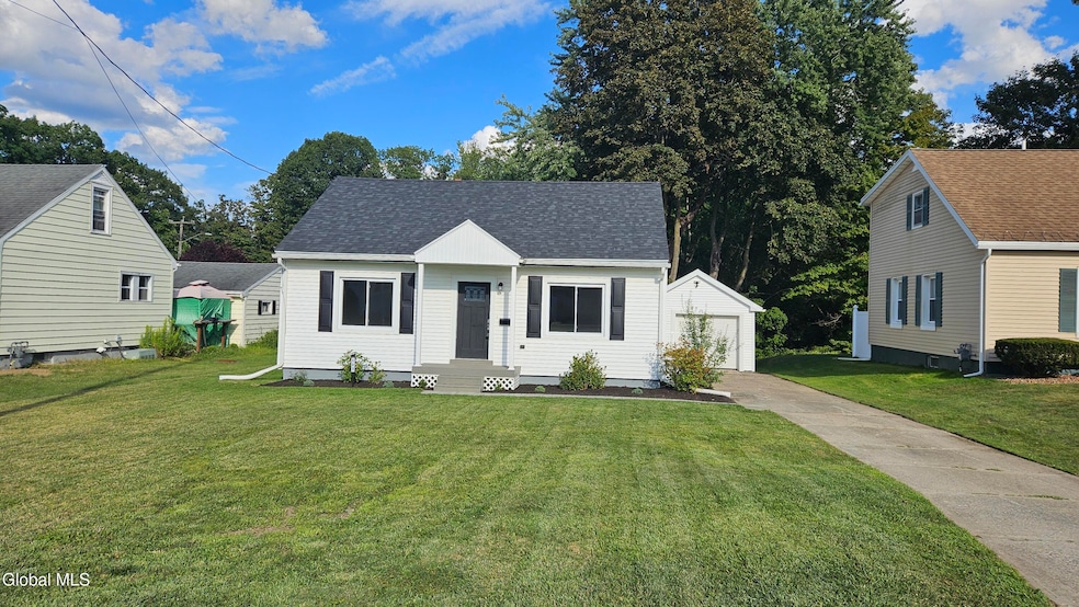 For Sale $279,999 • Co-Listing Agent