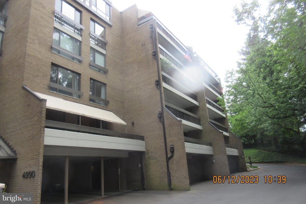 4990 Sentinel Dr, Bethesda, MD 20816 - photo 1