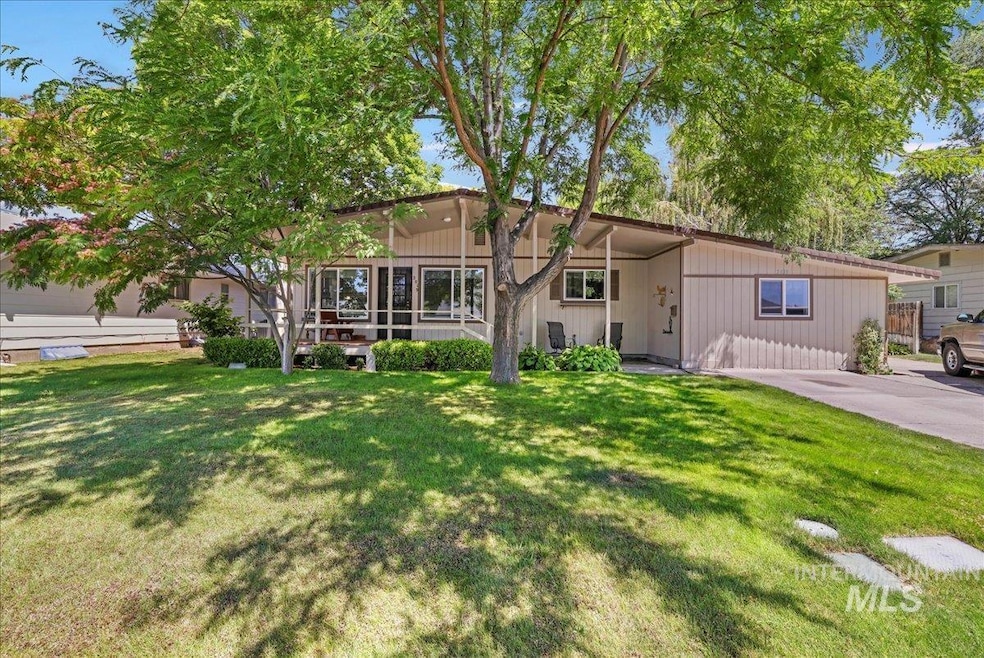 For Sale $295,000 • Co-Listing Agent