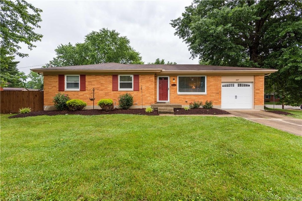 207 Greendale Dr, New Albany, IN 47150 - photo 1