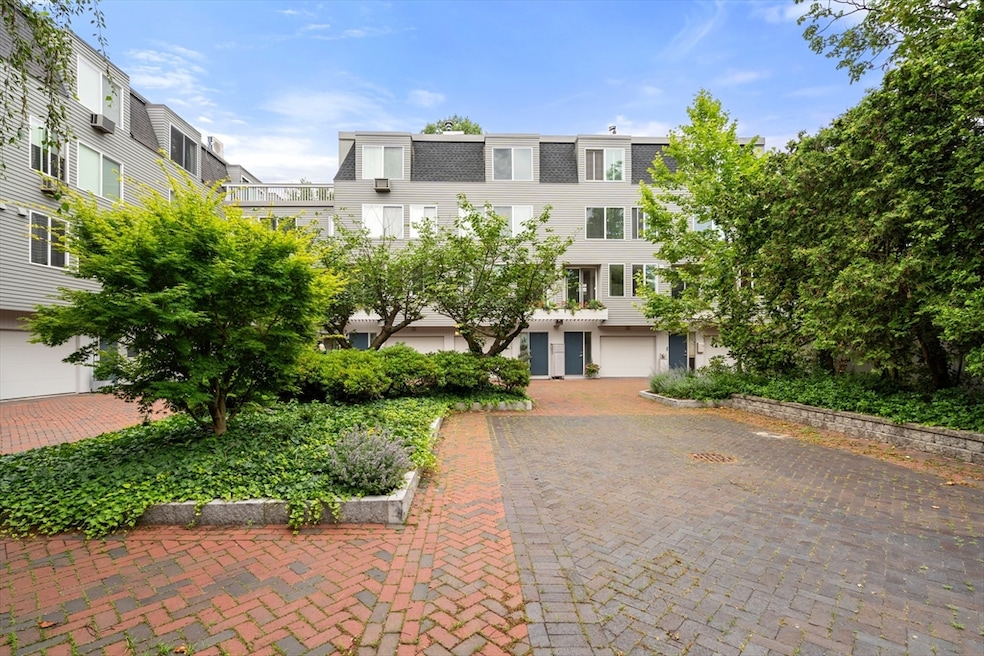 15 Ellery Square, Cambridge, MA 02138 - photo 1