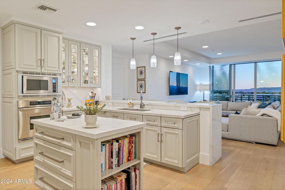 Kitchen cookbook storage