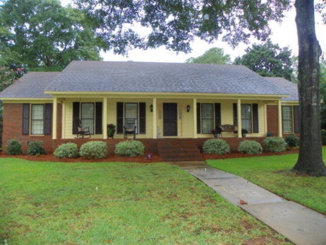 2203 Chapman Dr, Albany, GA 31707 - photo 1
