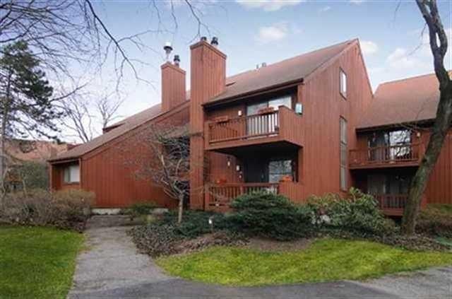 391 Whimbrel Ln, Secaucus, NJ 07094 - photo 1