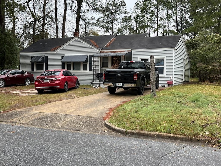1113 11th Ave, Albany, GA 31707 - photo 1