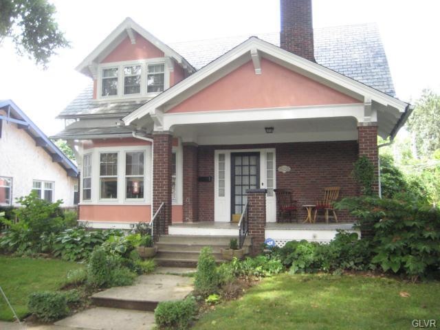 738 N 26th St, A Classic Craftsman Bungalow